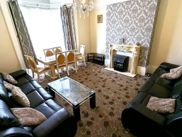 Chester Road, Sunderland SR4, 4 bed terraced house to rent, £1,100 pcm | PrimeLocation