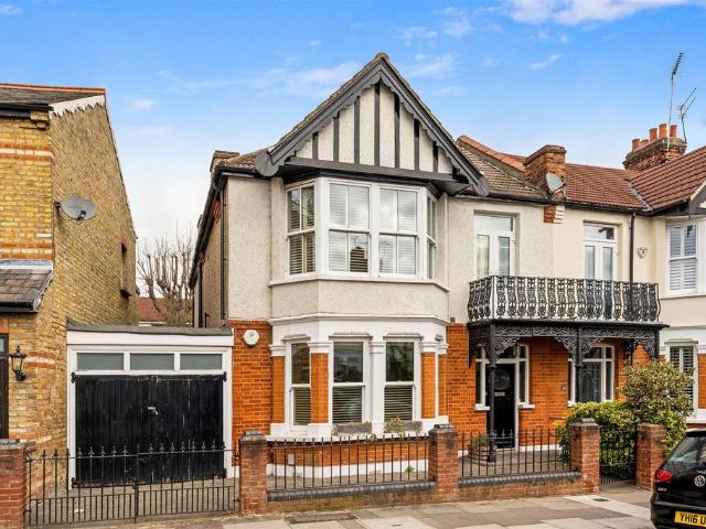 Chester Road, Wanstead 4 bed end of terrace house to rent £3,400 pcm £785 pw