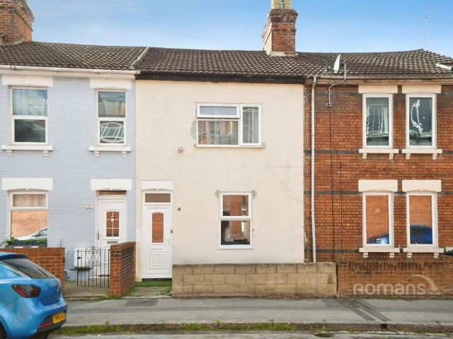 Chester Street, Swindon, Wiltshire SN1, 3 bed terraced house to rent, £1,300 pcm | PrimeLocation