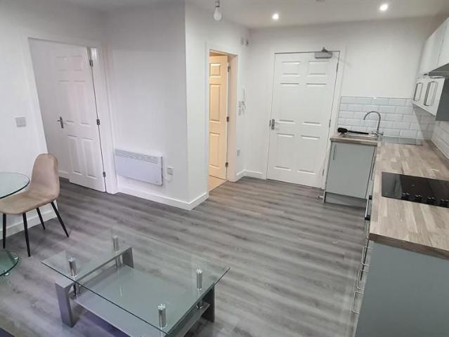 Chestergate, Stockport SK1, 1 bed semi detached house to rent, £845 pcm | PrimeLocation