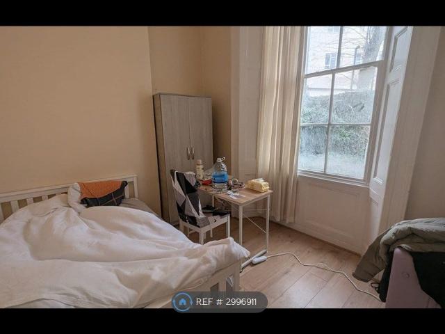 Chesterfield Building, Bristol BS8, 2 bed flat to rent, £1,500 pcm | PrimeLocation
