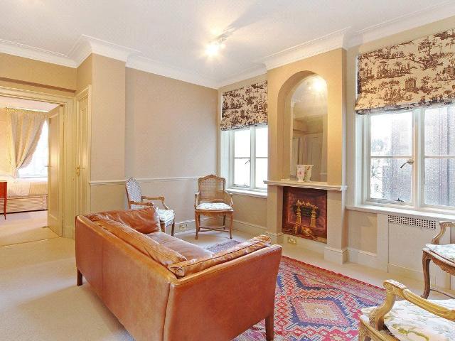 Chesterfield House, Chesterfield Gardens, Mayfair, London W1J, 2 bed flat to rent, £4,767 pcm | PrimeLocation