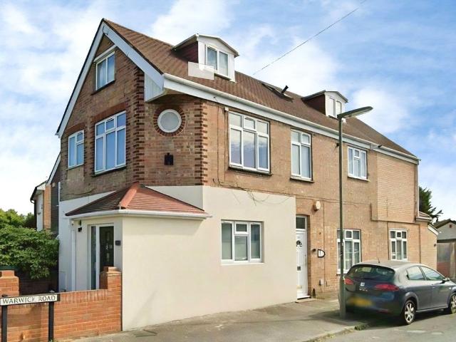 Chesterfield Road, Ashford, Surrey TW15, 1 bed flat to rent, £1,200 pcm | PrimeLocation