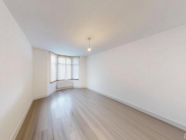 Chesterfield Road, Enfield, Greater London EN3, 1 bed flat to rent, £1,575 pcm | PrimeLocation