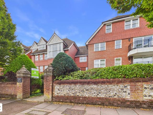 Chesterfield Road, Meads Village BN20, 2 bed flat to rent, £1,200 pcm | PrimeLocation
