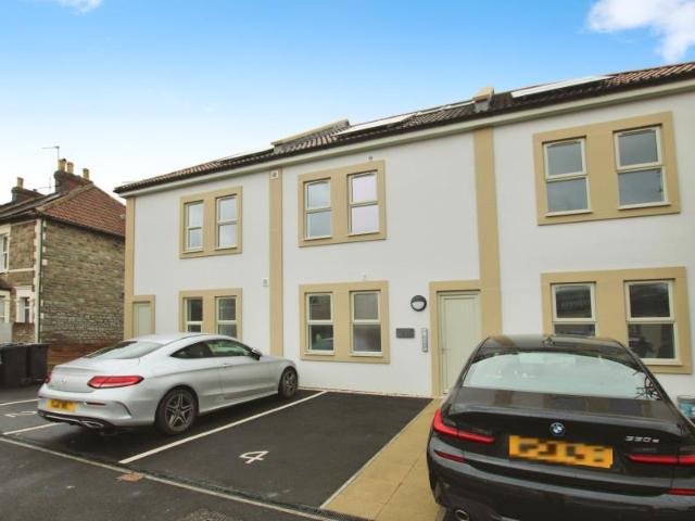 Chesterpark Road, Bristol BS16 1 bed flat to rent £1,175 pcm £271 pw