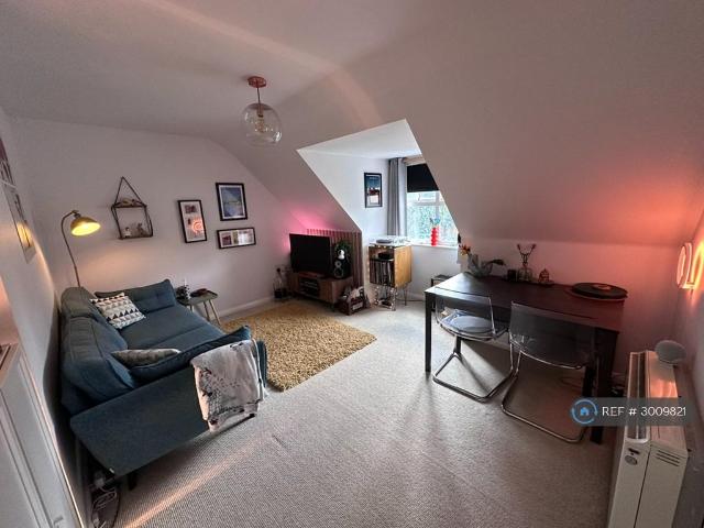 Chesterton High Street, Cambridge, CB4 1 bed flat to rent £1,650 pcm £381 pw