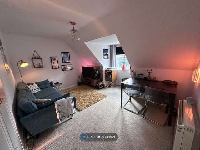 Chesterton High Street, Cambridge CB4, 1 bed flat to rent, £1,650 pcm | PrimeLocation