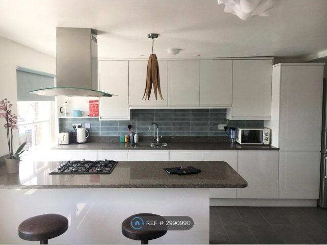 Chesterton Road, Cambridge CB4, 1 bed flat to rent, £1,600 pcm | PrimeLocation