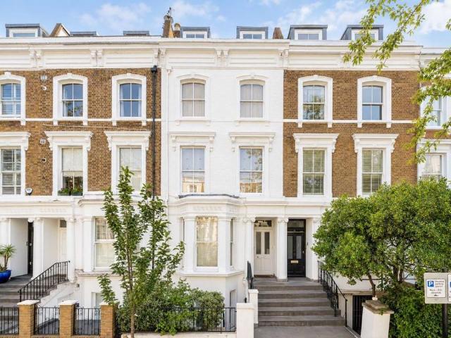 Chesterton Road, London W10 3 bed flat to rent £7,995 pcm £1,845 pw