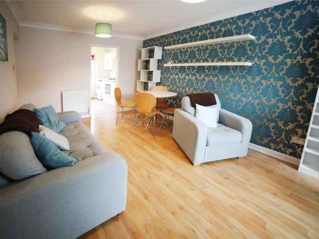Chittering Close, Lower Earley, Reading, Berkshire, RG6