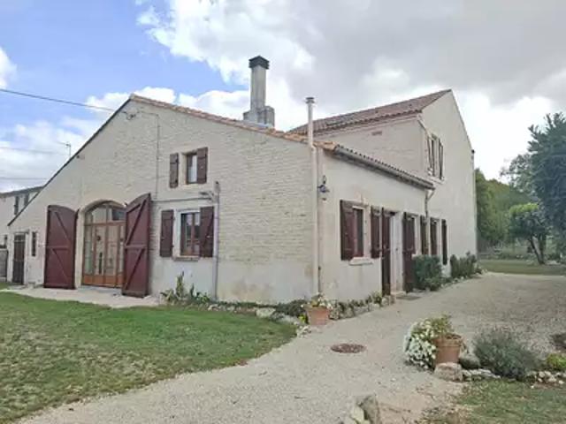 Chives 17510 Achat / Vente maison
