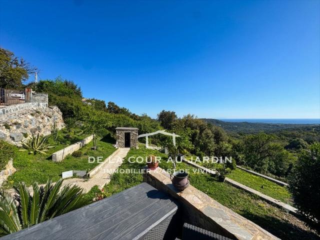 CHIATRA, CASELLU EN PIERRE RÉNOVÉ VUE MER PANORAMIQUE