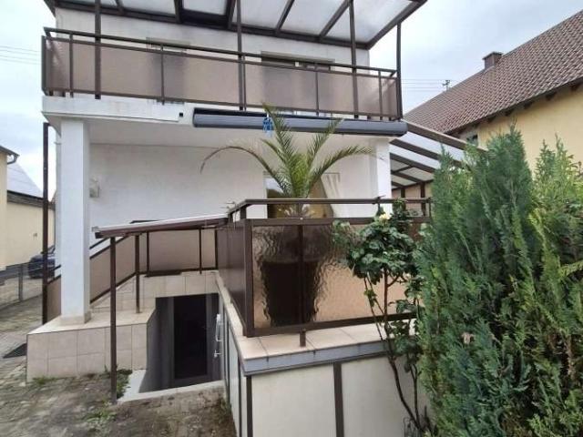 Chic & modern: Doppelhaushälfte mit Garten und vermietbarem 2 ZKB Apartment in Lu Oggersheim