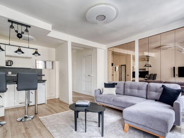 Chic Odéon One Bedroom Apartment in Paris, Paris Amsterdam Apartments for Rent