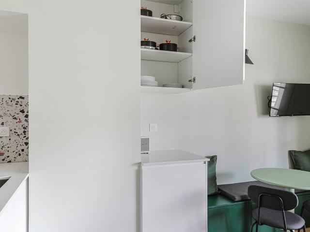 Chic One Bedroom Oasis in Paris, Paris Amsterdam Apartments for Rent