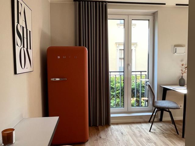 Chic One Bedroom Apartment with Designer Kitchen and Smart Layout in Potsdam, Potsdam Amsterdam Apartments for Rent