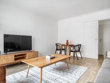 Chic One Bedroom Apartment in the Heart of Paris, Paris Amsterdam Apartments for Rent
