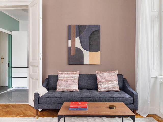 Chic One Bedroom Apartment in Central Vienna, Vienna Amsterdam Apartments for Rent