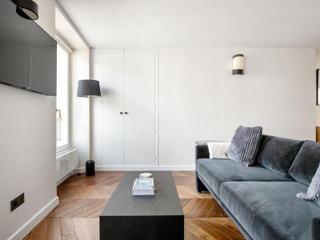 Chic One Bedroom in the Heart of Paris, Paris Amsterdam Apartments for Rent