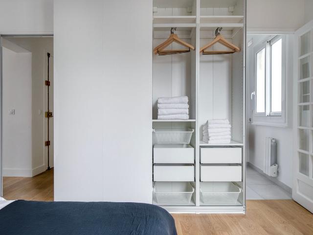 Chic One Bedroom Paris Apartment – Move In Ready!, Paris Amsterdam Apartments for Rent