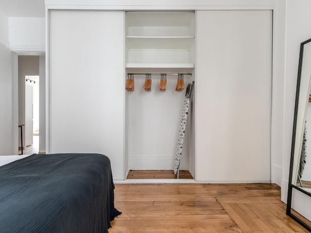 Chic One Bedroom Retreat in Jaurès, Paris, Paris Amsterdam Apartments for Rent