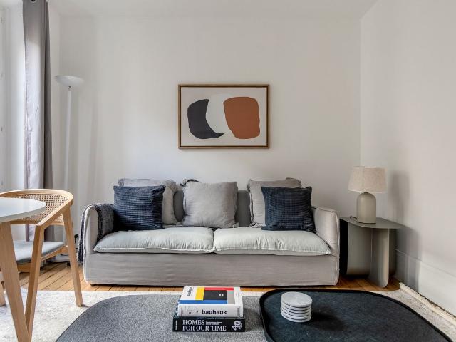 Chic One Bedroom Retreat in Jaurès, Paris, Paris Amsterdam Apartments for Rent