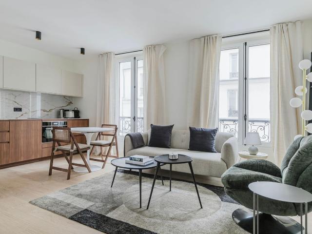 Chic One Bedroom Retreat in Paris, Paris Amsterdam Apartments for Rent
