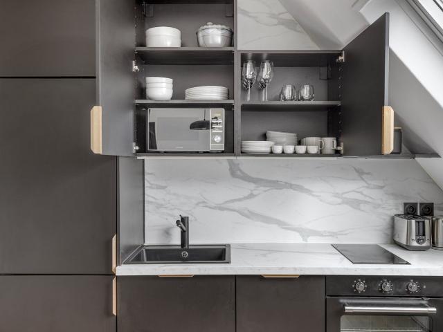 Chic One Bedroom Retreat in Paris, Paris Amsterdam Apartments for Rent