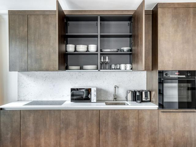 Chic One Bedroom Retreat in Place Vendôme, Paris, Paris Amsterdam Apartments for Rent