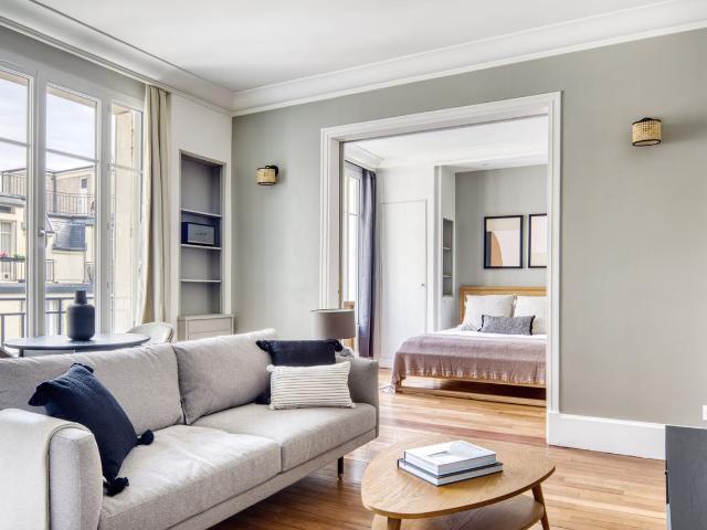 Chic One Bedroom Retreat in the Heart of Paris, Paris Amsterdam Apartments for Rent