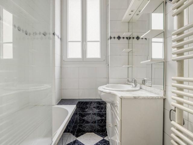 Chic Auteuil Apartment: Live the Parisian Dream, Paris Amsterdam Apartments for Rent