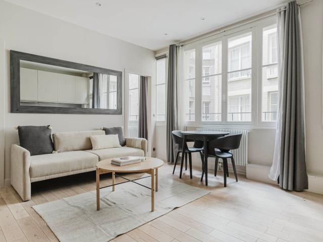 Chic Auteuil One Bedroom Retreat in Paris!