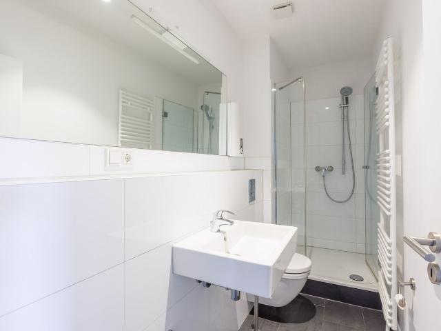 Chic and fashionable apartment with terrace in the heart of Cologne, Koln Amsterdam Apartments for Rent