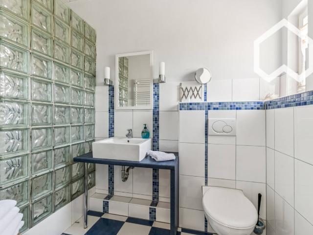 Chic and fully furnished apartment in Dresden Striesen, Dresden Amsterdam Apartments for Rent