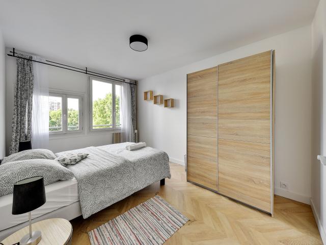Chic apart with parking and balcony