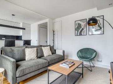 Chic Batignolles 1BR with Modern Comforts, Paris Amsterdam Apartments for Rent