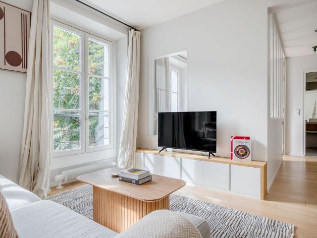 Chic Batignolles 1BR Oasis Steps from Paris Life!, Paris Amsterdam Apartments for Rent