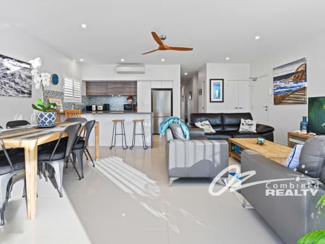 Chic Coastal Living: Luxurious 3 Bedroom Apartment in Huskisson