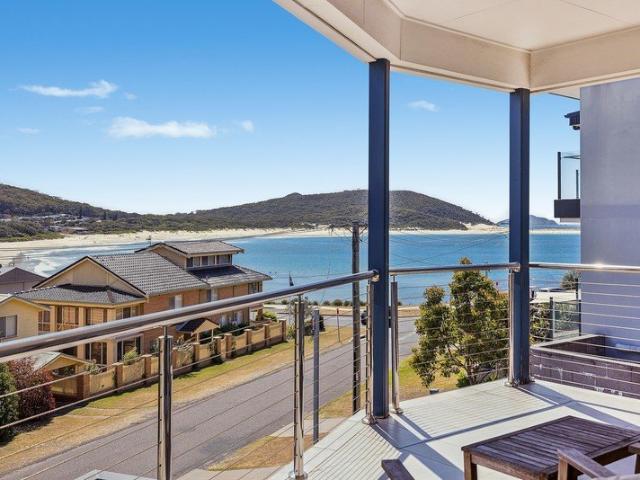Chic Coastal Living
