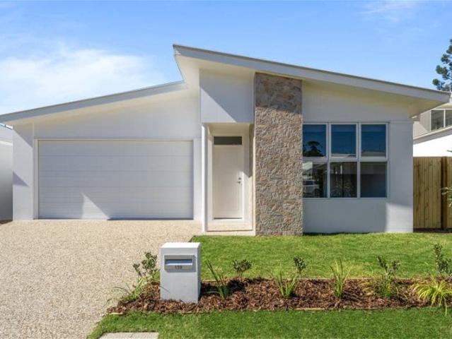 Chic Contemporary Living in the Prestigious Verde Estate