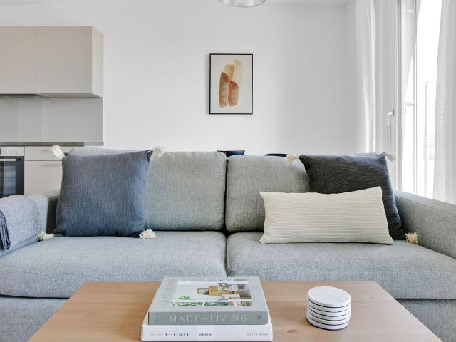 Chic Landstraße 2BR w/ Elevator & Playglound, Calm Area, Vienna Amsterdam Apartments for Rent