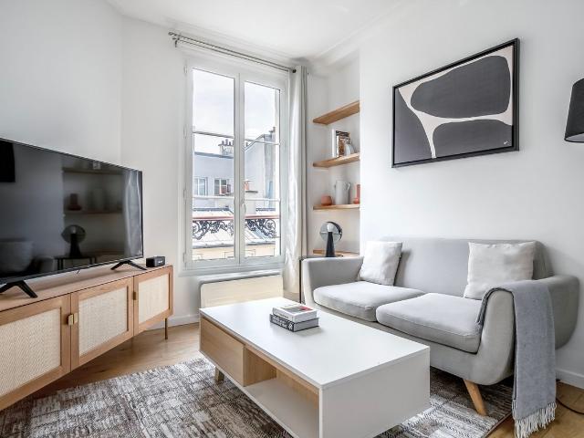 Chic Le Marais 1BR: Your Parisian Escape Awaits!, Paris Amsterdam Apartments for Rent
