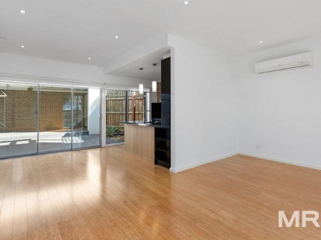 Chic living in the heart of Thornbury