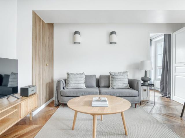 Chic Paris Apartment Steps from Place Vendôme