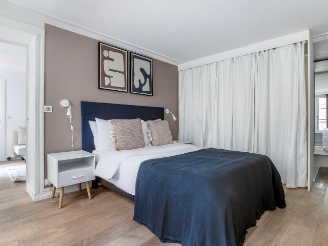 Chic Parisian One Bedroom Oasis Awaits You, Paris Amsterdam Apartments for Rent