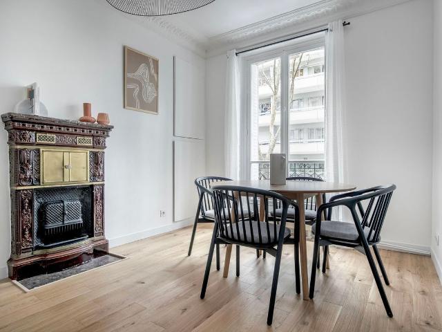 Chic Parisian Retreat in Jardin des Plantes, Paris Amsterdam Apartments for Rent