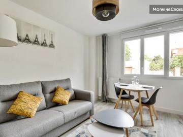 Chic studio near Paris La Defens