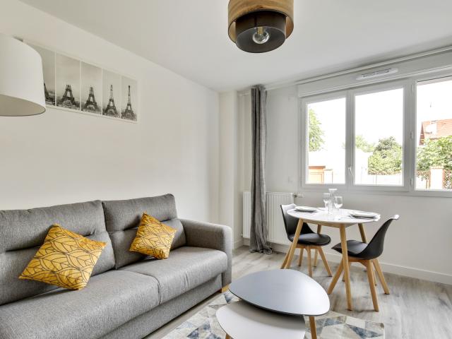 Chic studio near Paris La Defense