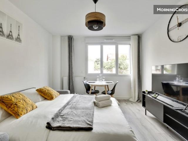 Chic studio near Paris La Defense